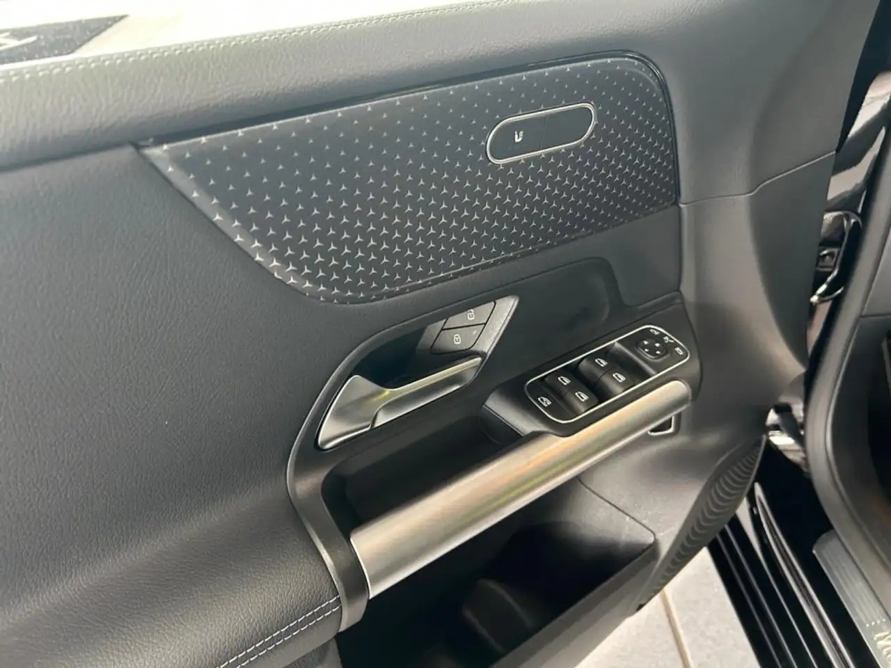 Mercedes-Benz B 180 d Progressive/Advanced/8G/LED/Kamera/AHK/ 7