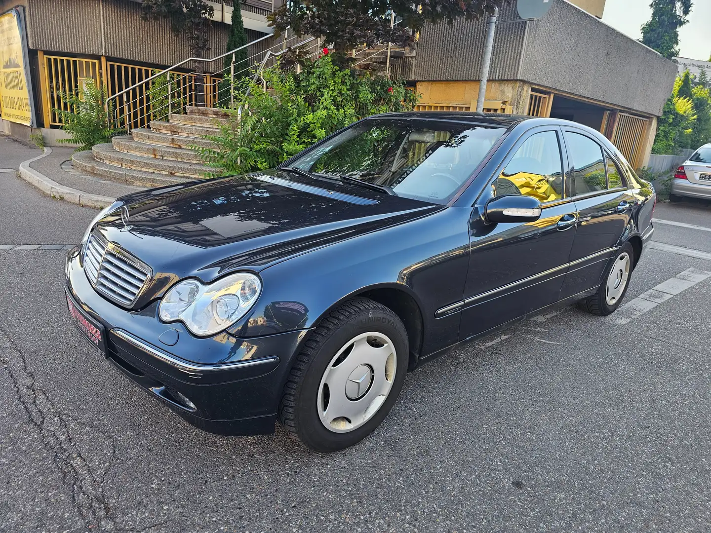 Mercedes-Benz C 180 C 180 Kompressor Automatik TÜV bis 12.2026 Noir - 1
