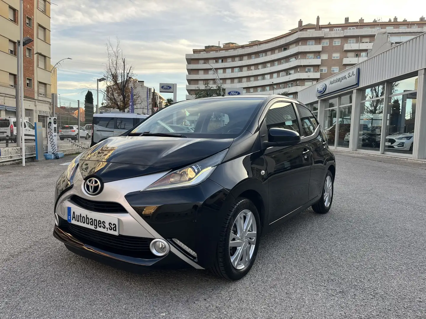 Toyota Aygo 70 x-play Nero - 1