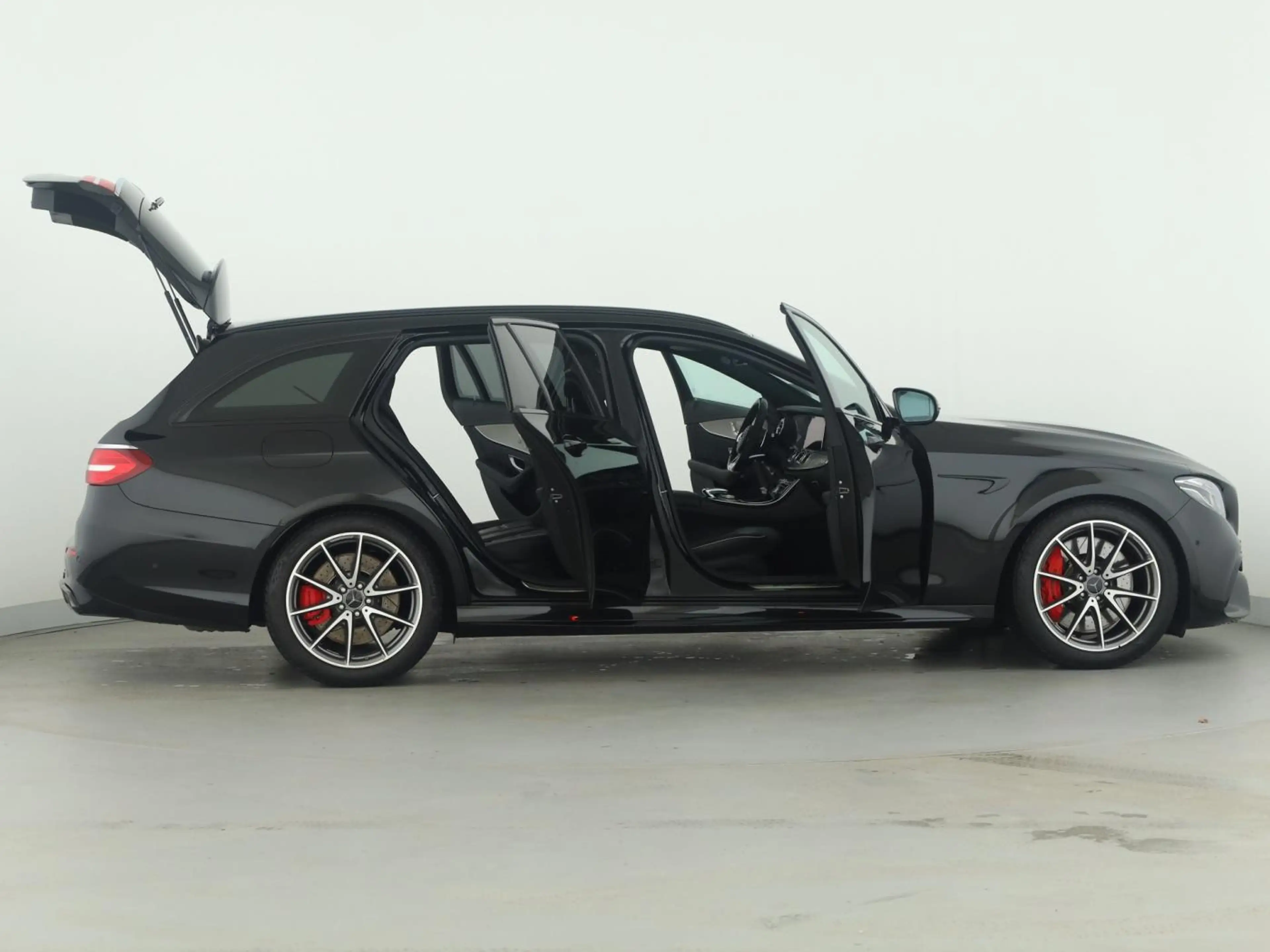 Mercedes-Benz E 63 AMG E 63 S AMG T 4M+ Multibeam*Standh*Burmester*360° — photo 8