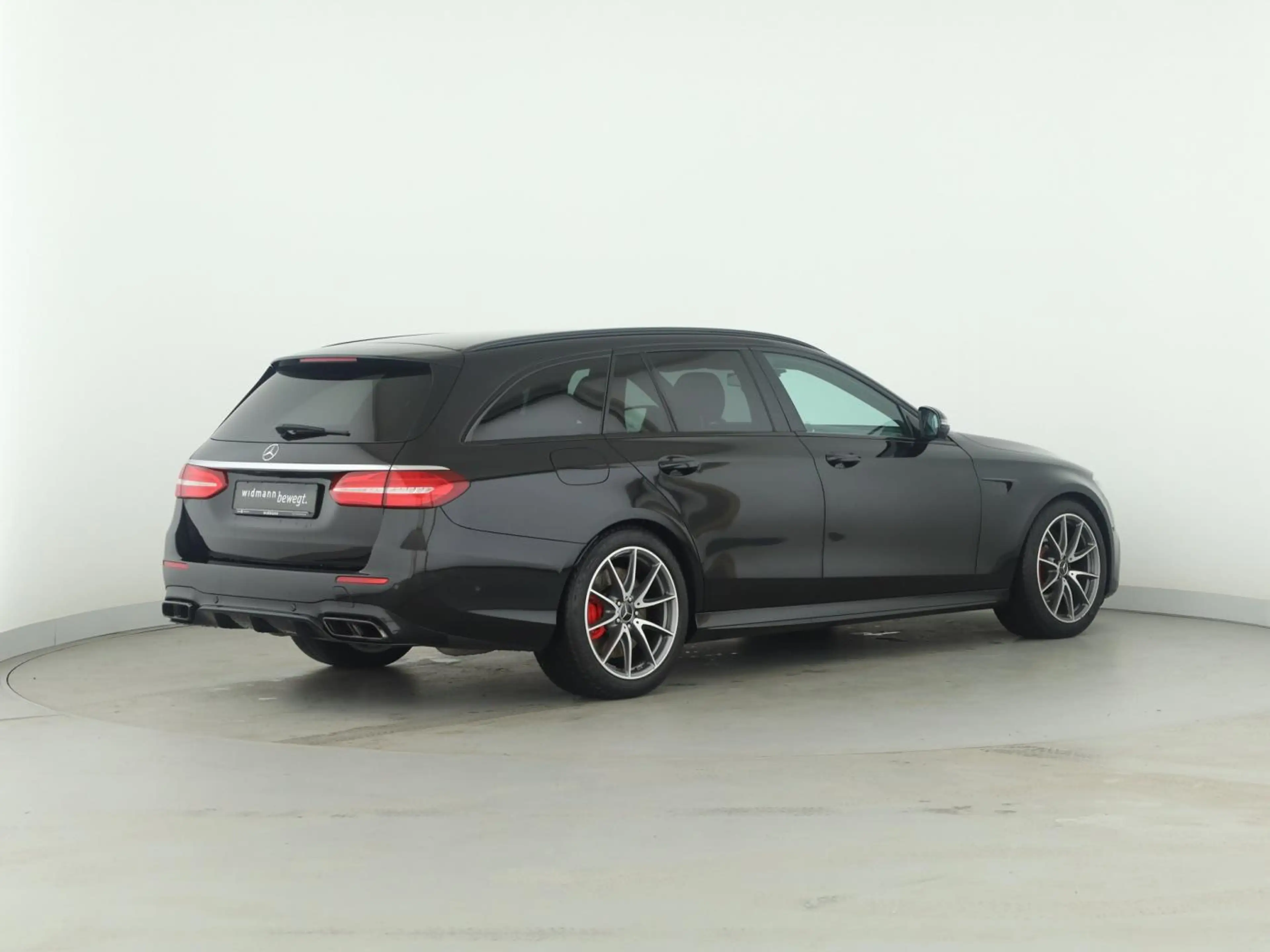 Mercedes-Benz E 63 AMG E 63 S AMG T 4M+ Multibeam*Standh*Burmester*360° — photo 6
