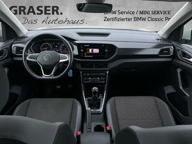 Volkswagen T-Cross view 5