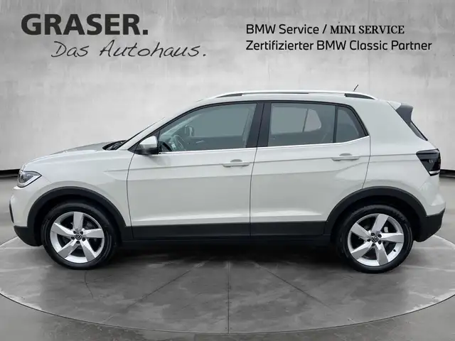 Volkswagen T-Cross view 3