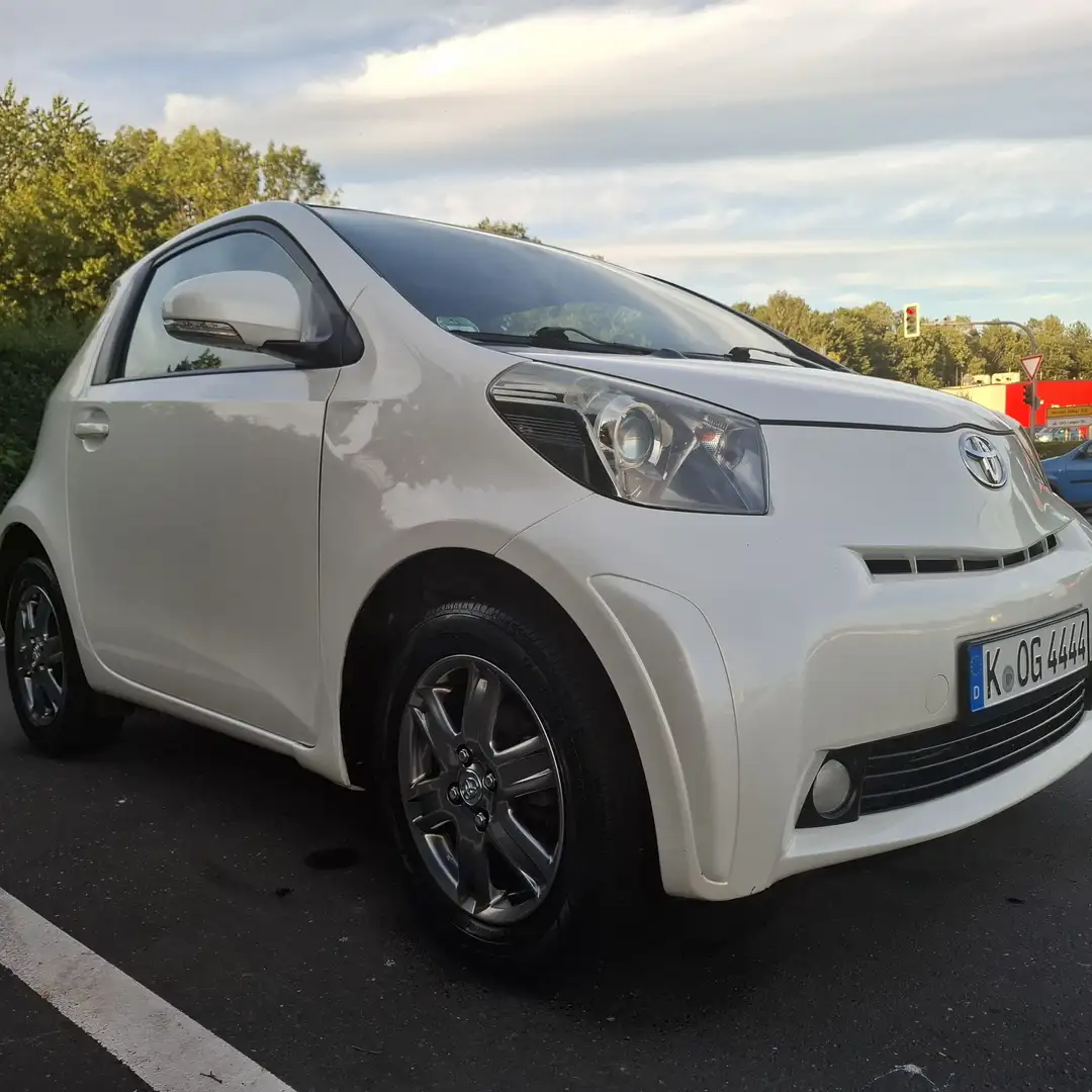 Toyota iQ 1.0 - 1