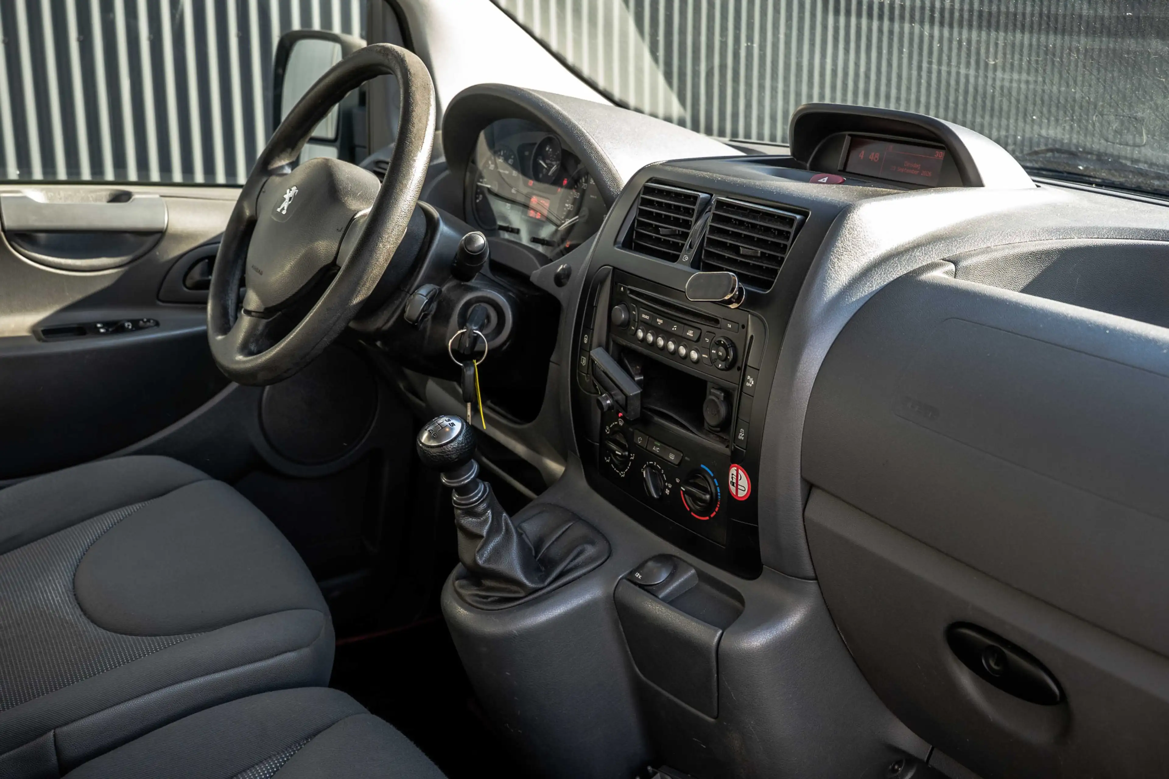Peugeot Expert 2.0 HDi 128PK L1H1 | Cruise | Airco | 3-Zits | Tre — photo 2