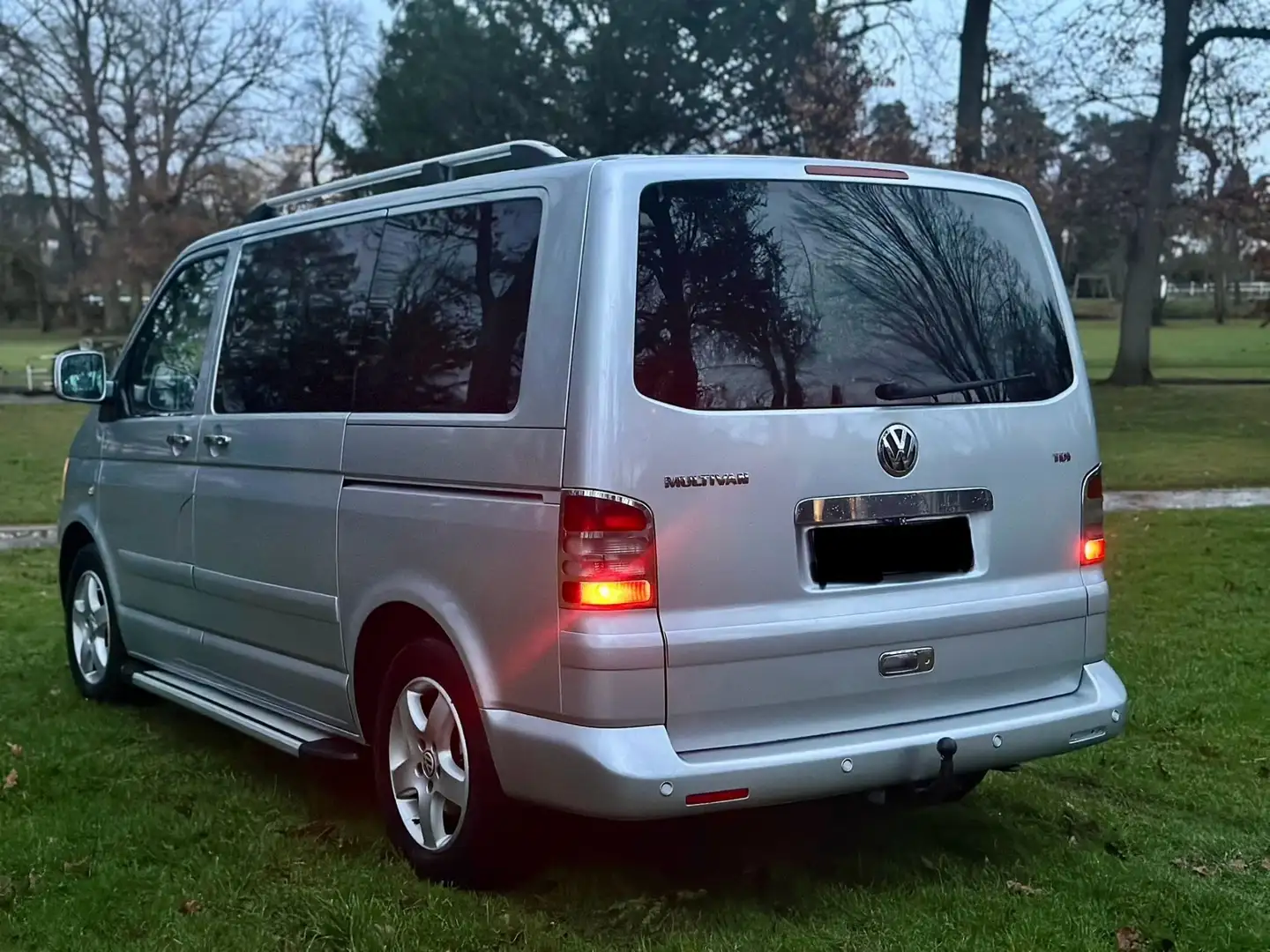 Volkswagen T5 Multivan 2.5 TDI 174 7 Places Edition Sport - 2