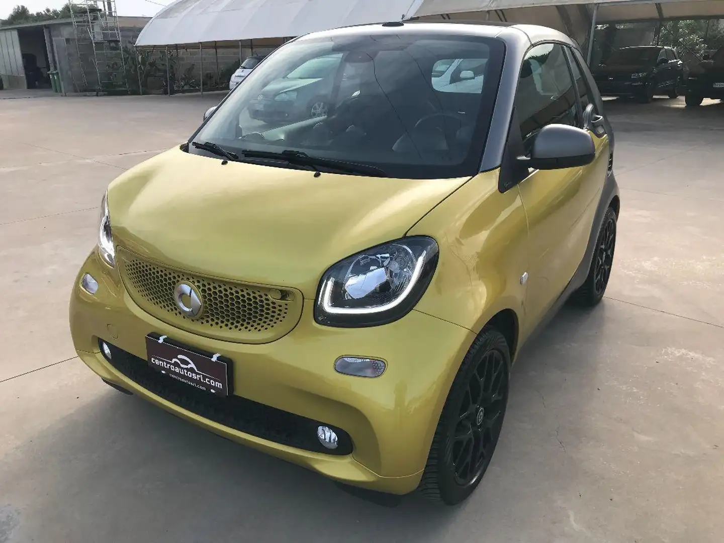 smart crossblade fortwo 90 0.9T twinamic cabrio Passion Giallo - 1