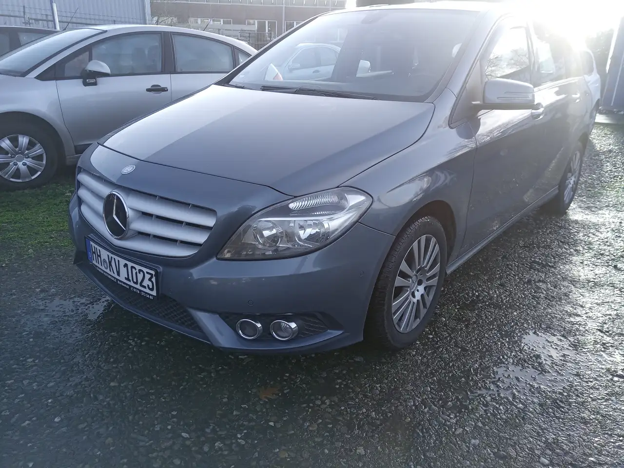 Mercedes-Benz B 220