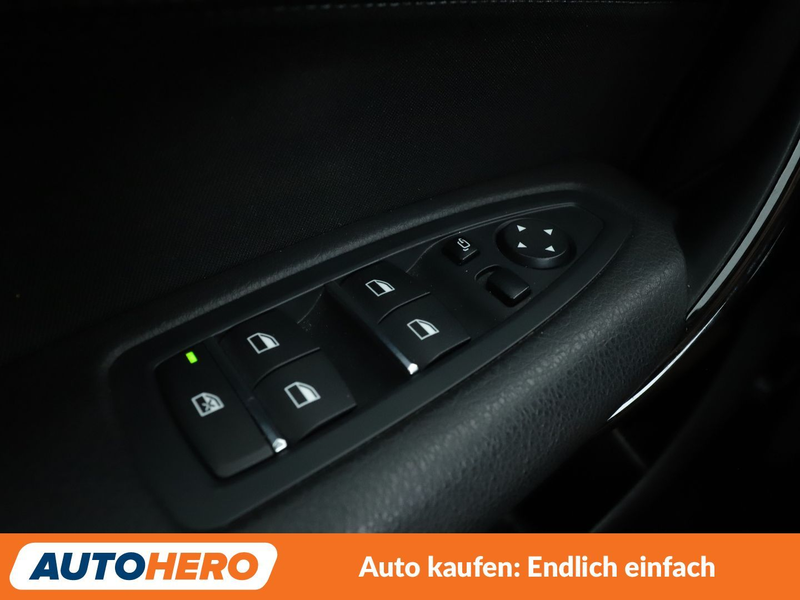BMW 118 118i Sport Line Aut. *TEMPO*PDC*SHZ*KLIMA* — photo 24