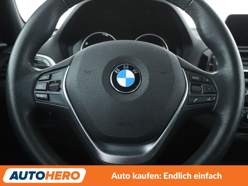 BMW 118 118i Sport Line Aut. *TEMPO*PDC*SHZ*KLIMA* — photo 19