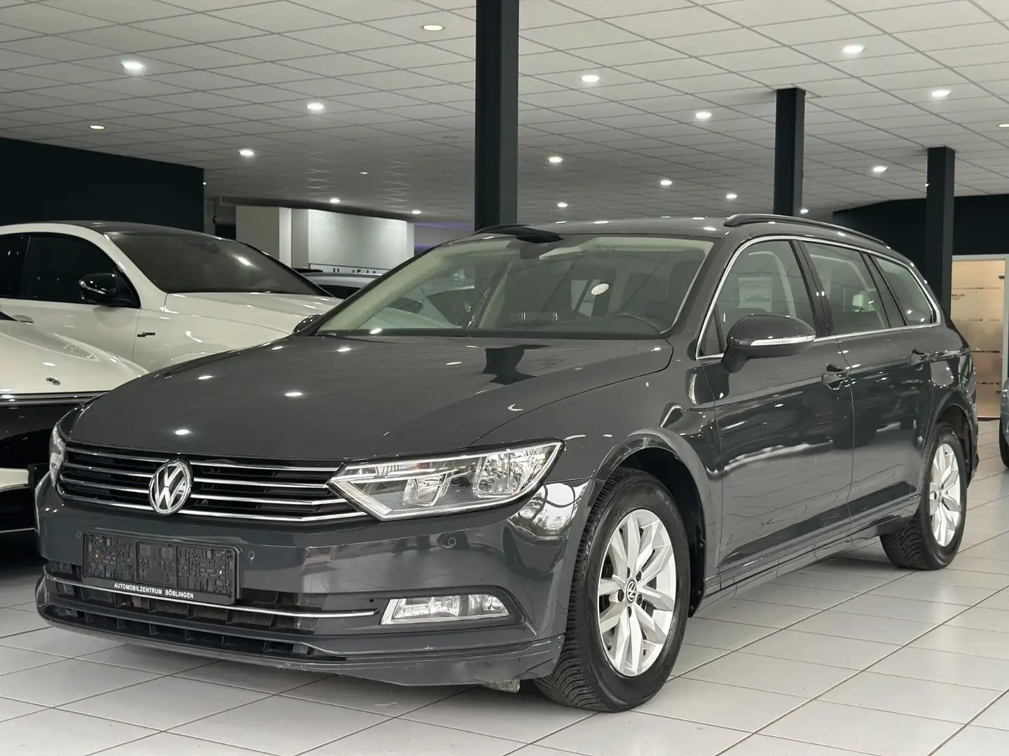 Volkswagen Passat Variant Comfortline BMT/S-S*KAMERA*ACC* Grau - 2