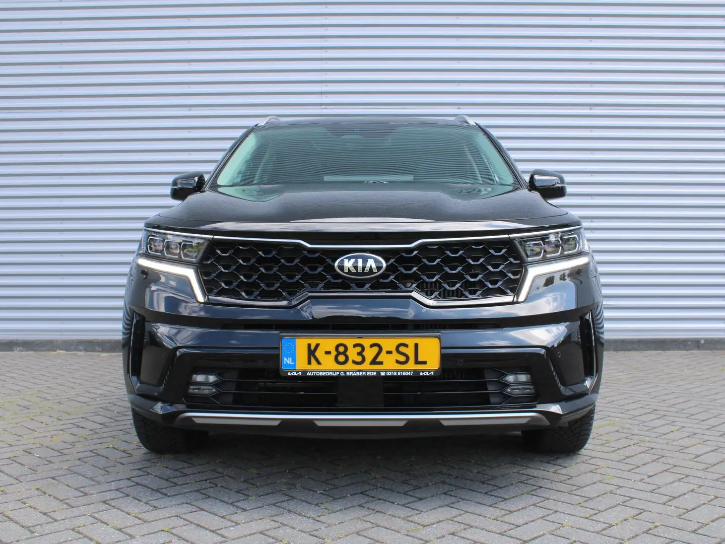 Kia Sorento 1.6 T-GDI Plug-in Hybrid 4WD DynamicPlusLine 7p. | Zwart - 2