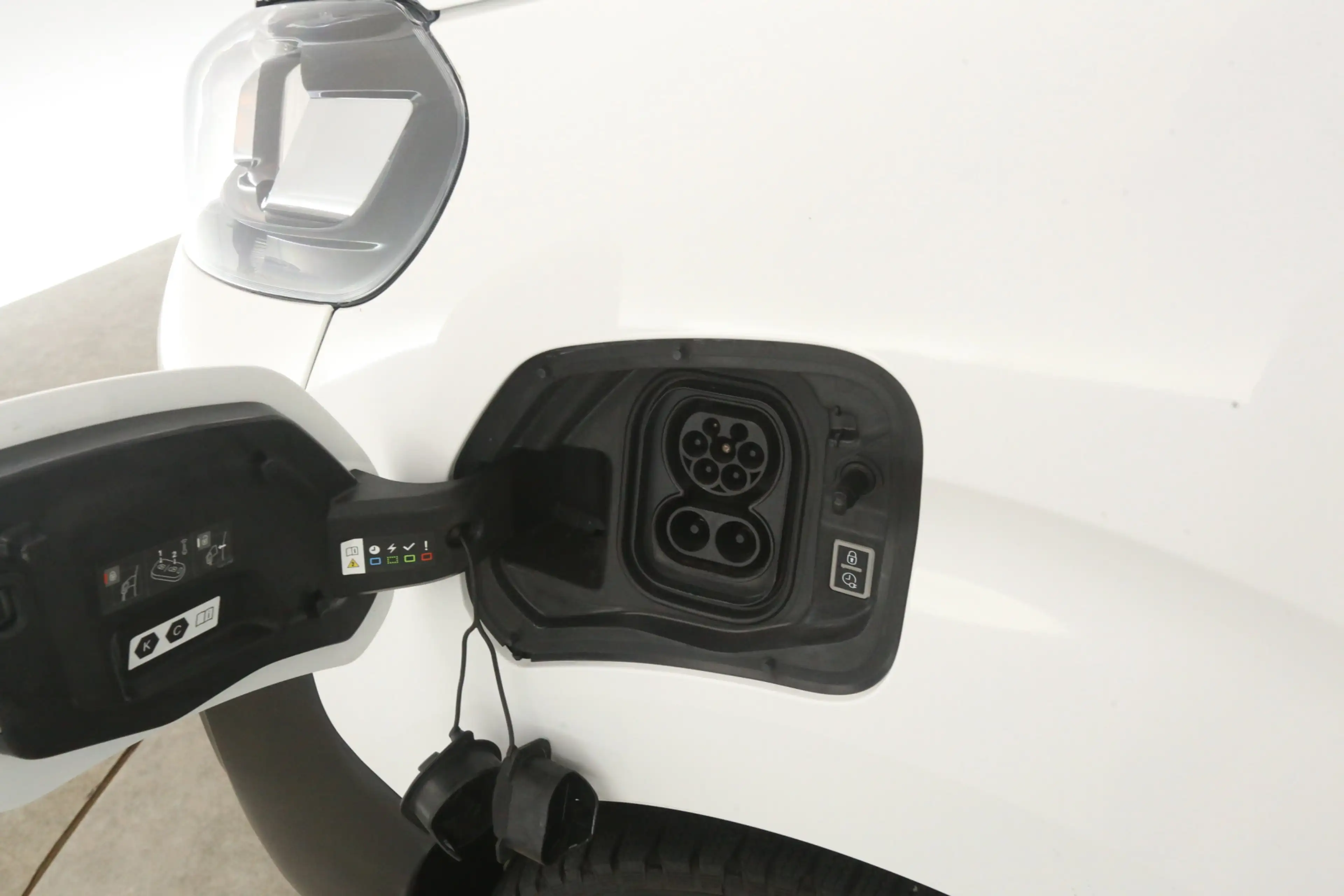 Opel Vivaro-e 50 kWh L2H1 | Snelladen | SOH 92% | Airco | Cruise — photo 8