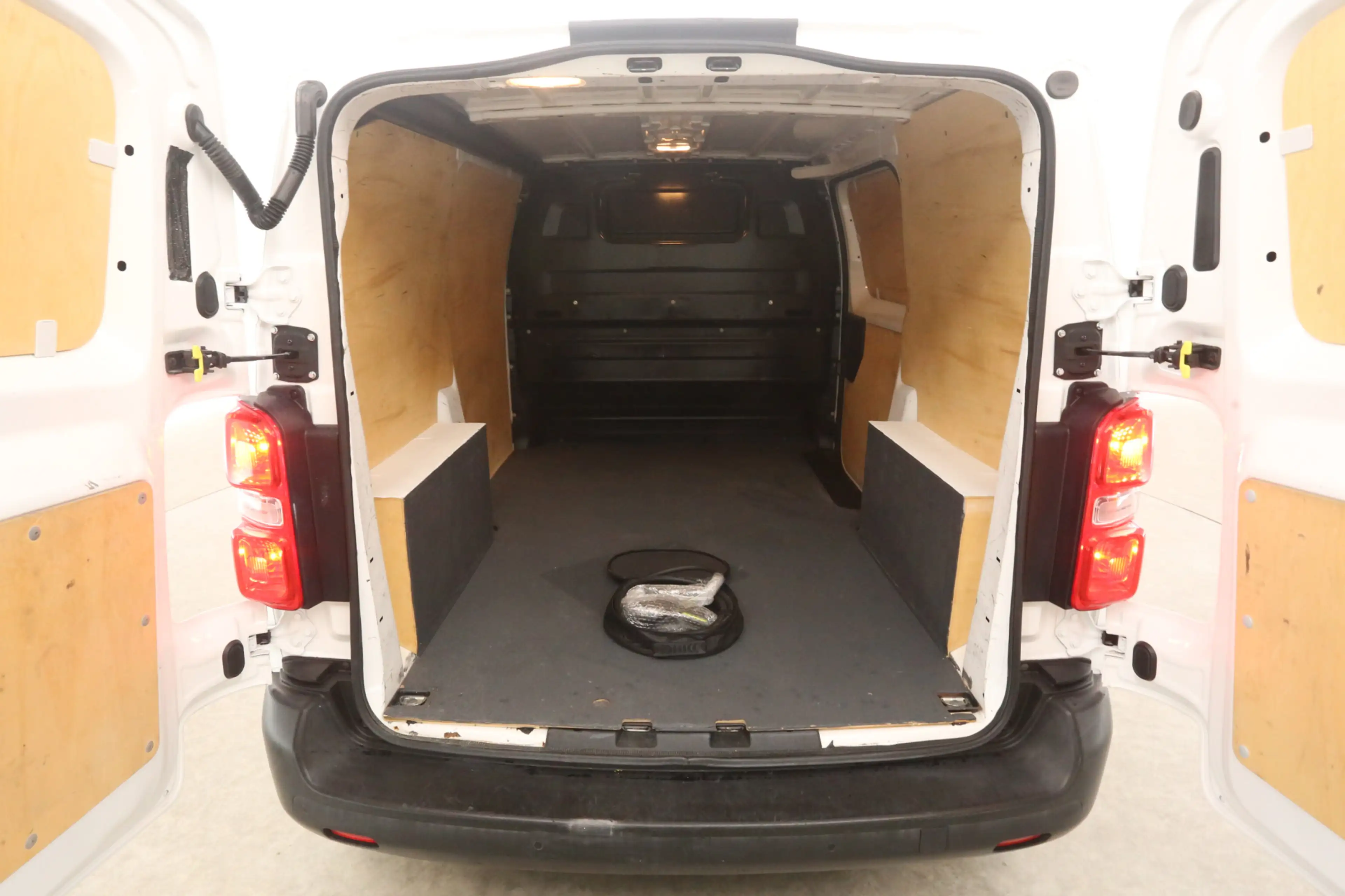 Opel Vivaro-e 50 kWh L2H1 | Snelladen | SOH 92% | Airco | Cruise — photo 3
