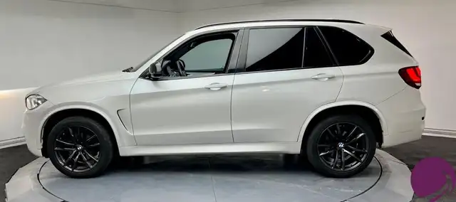 BMW X5 view 3