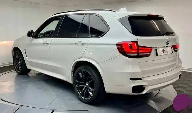 BMW X5 view 5