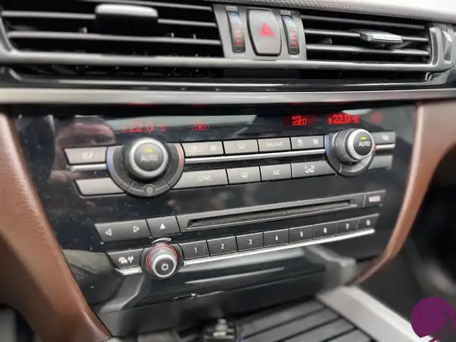 BMW X5 view 17