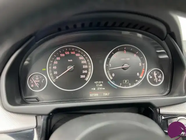 BMW X5 view 9