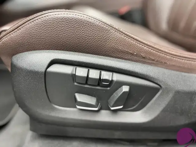 BMW X5 view 11