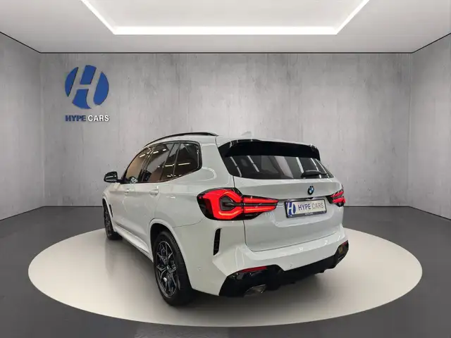BMW X3 view 5