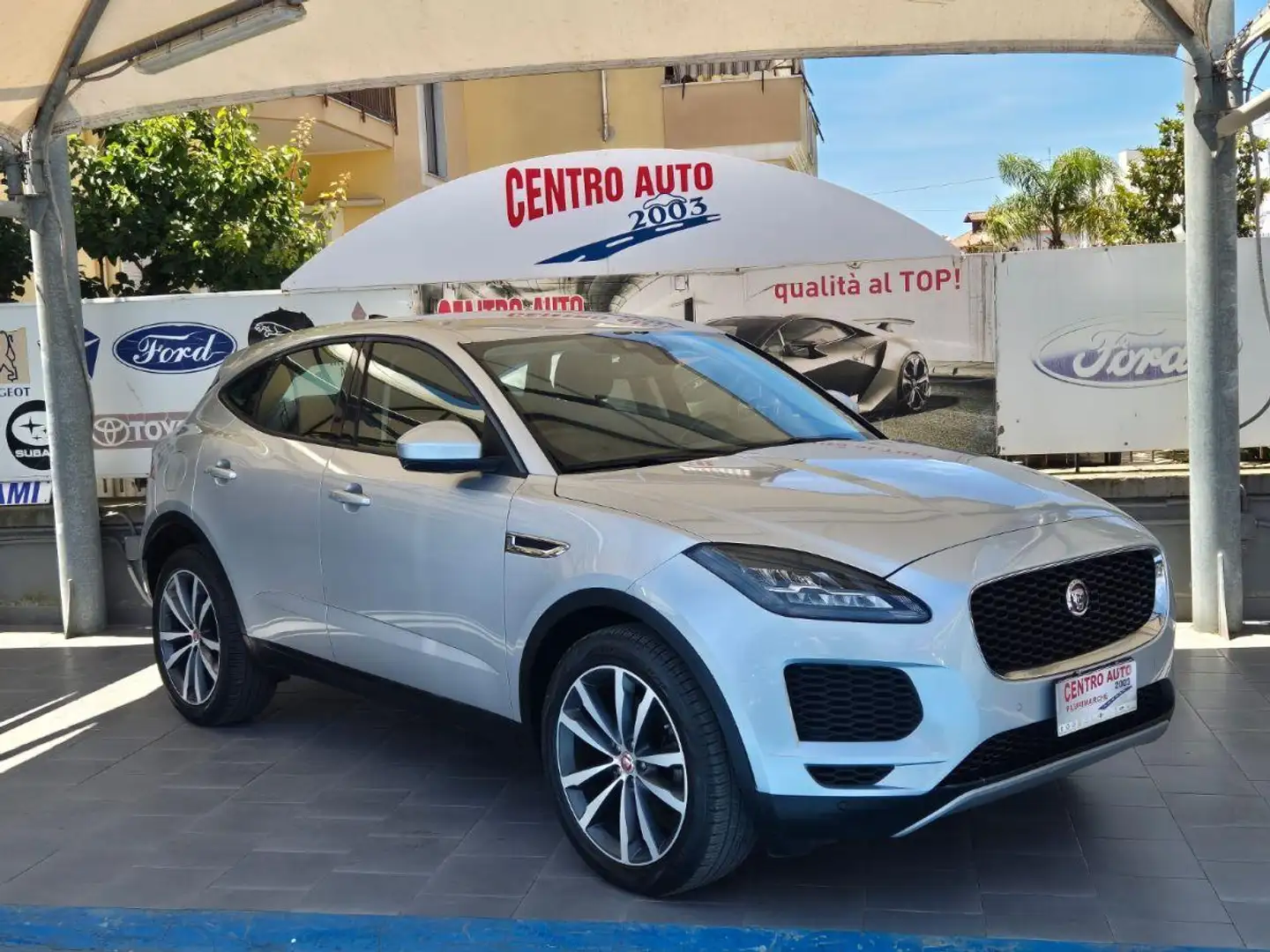 Jaguar E-Pace 2.0D 180CV AWD aut. S Blanc - 1