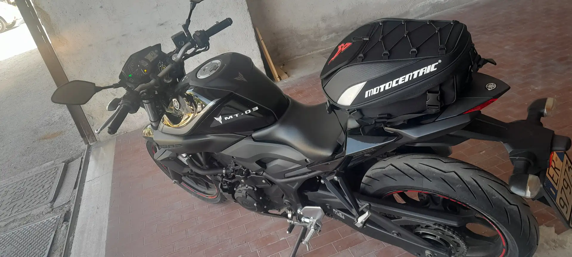 Yamaha MT-03 MTN320-A Schwarz - 2