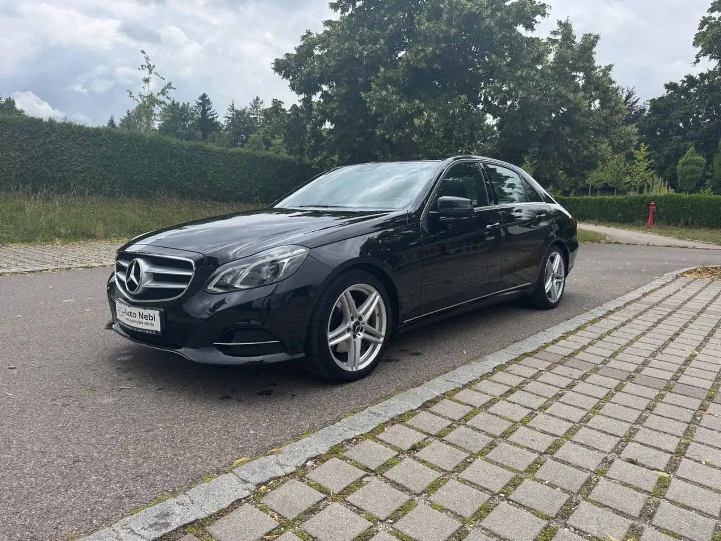 Mercedes-Benz E 350 Lim. BlueTec 4Matic*Navi*Euro 6*Alu*Top* Noir - 1