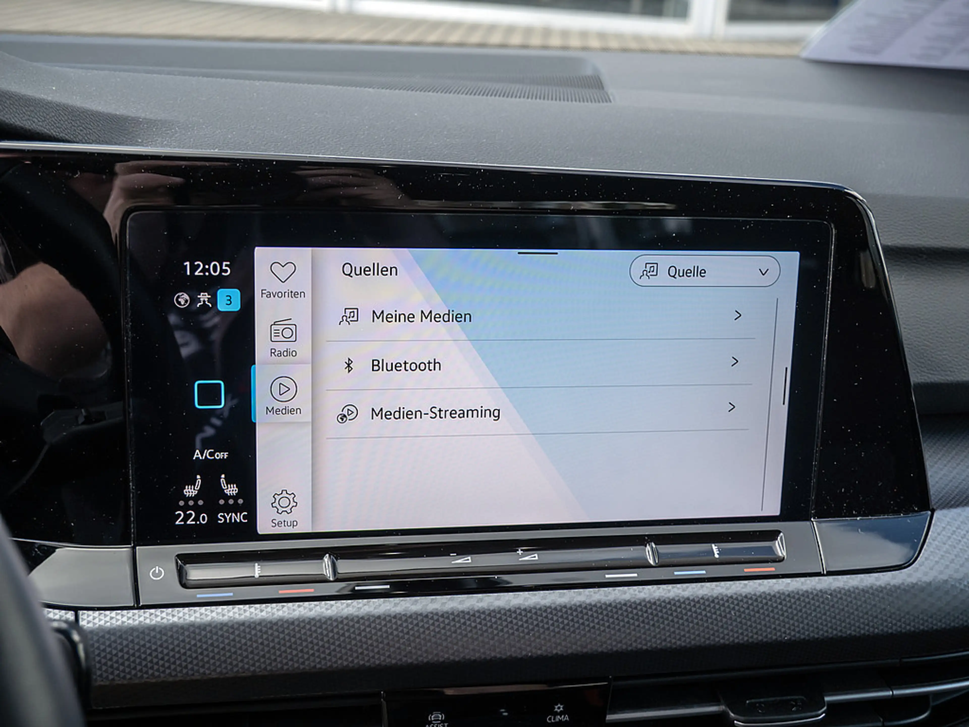 Volkswagen Golf VIII Variant 2.0 TDI Active SHZ NAVI LED — photo 10