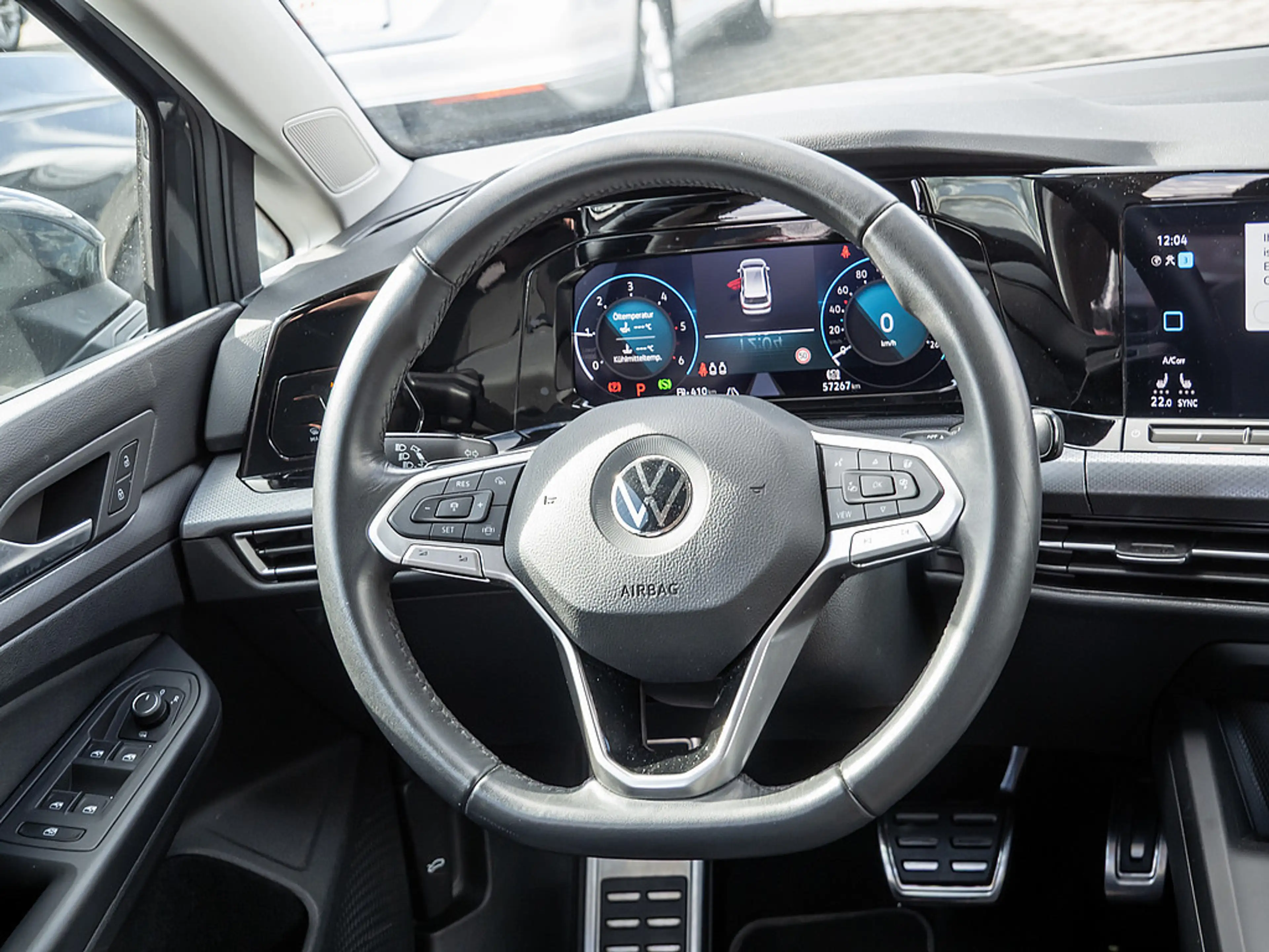 Volkswagen Golf VIII Variant 2.0 TDI Active SHZ NAVI LED — photo 7