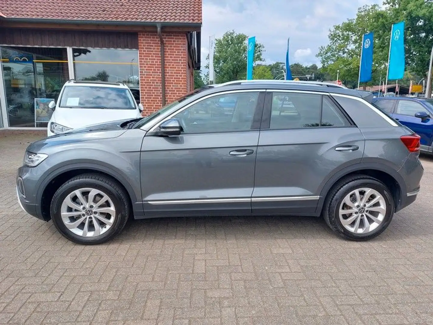 Volkswagen T-Roc 1,5 TSI Style DSG*el. Heckklappe*KLA*ACC Grau - 2