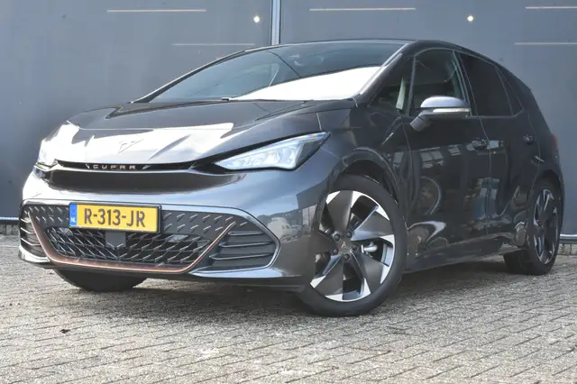 CUPRA Born Adrenaline 62 kWh 230pk | Stoelverwarming | Achter