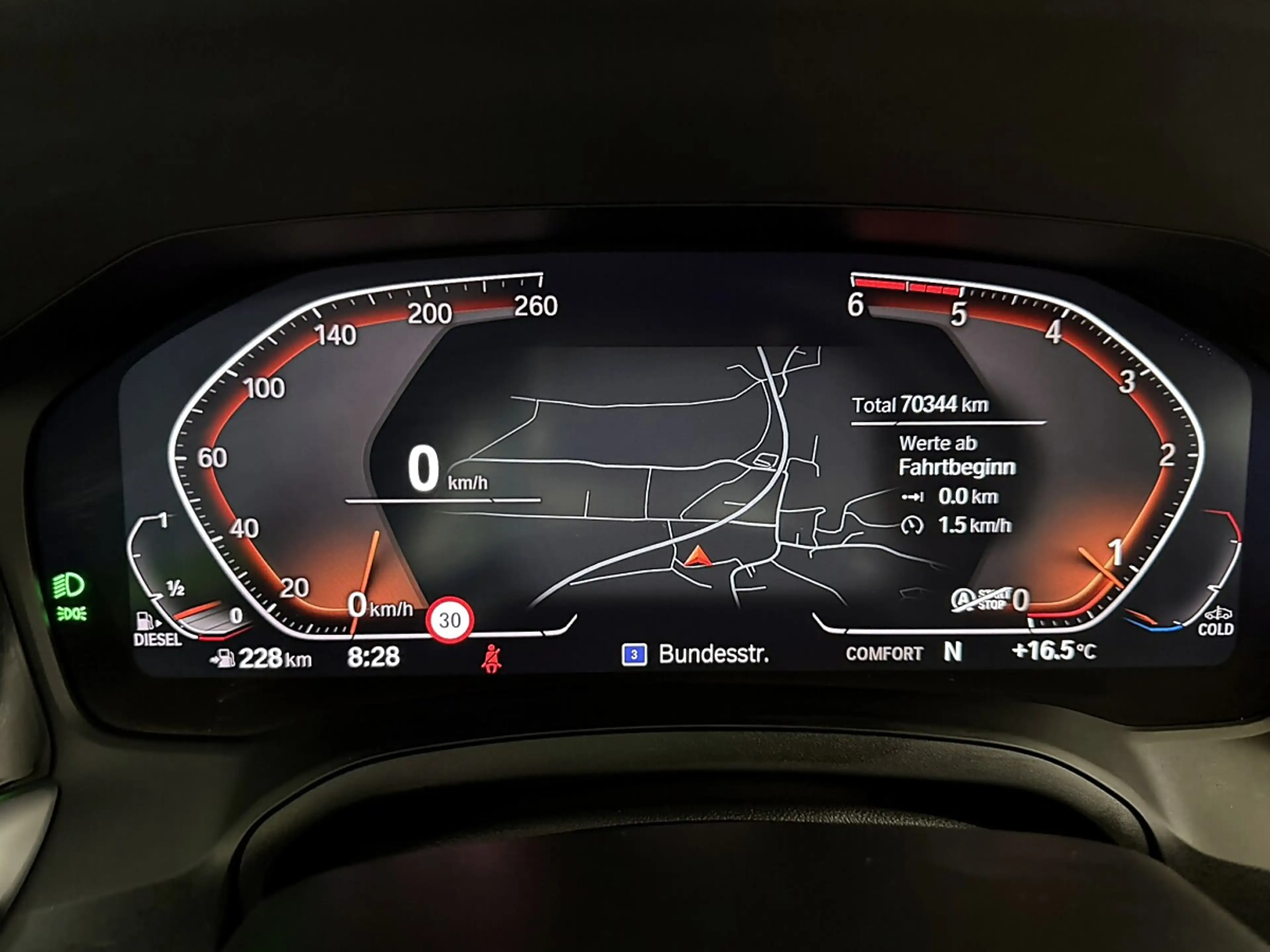 BMW 318 d Sportsize_Navi — photo 14