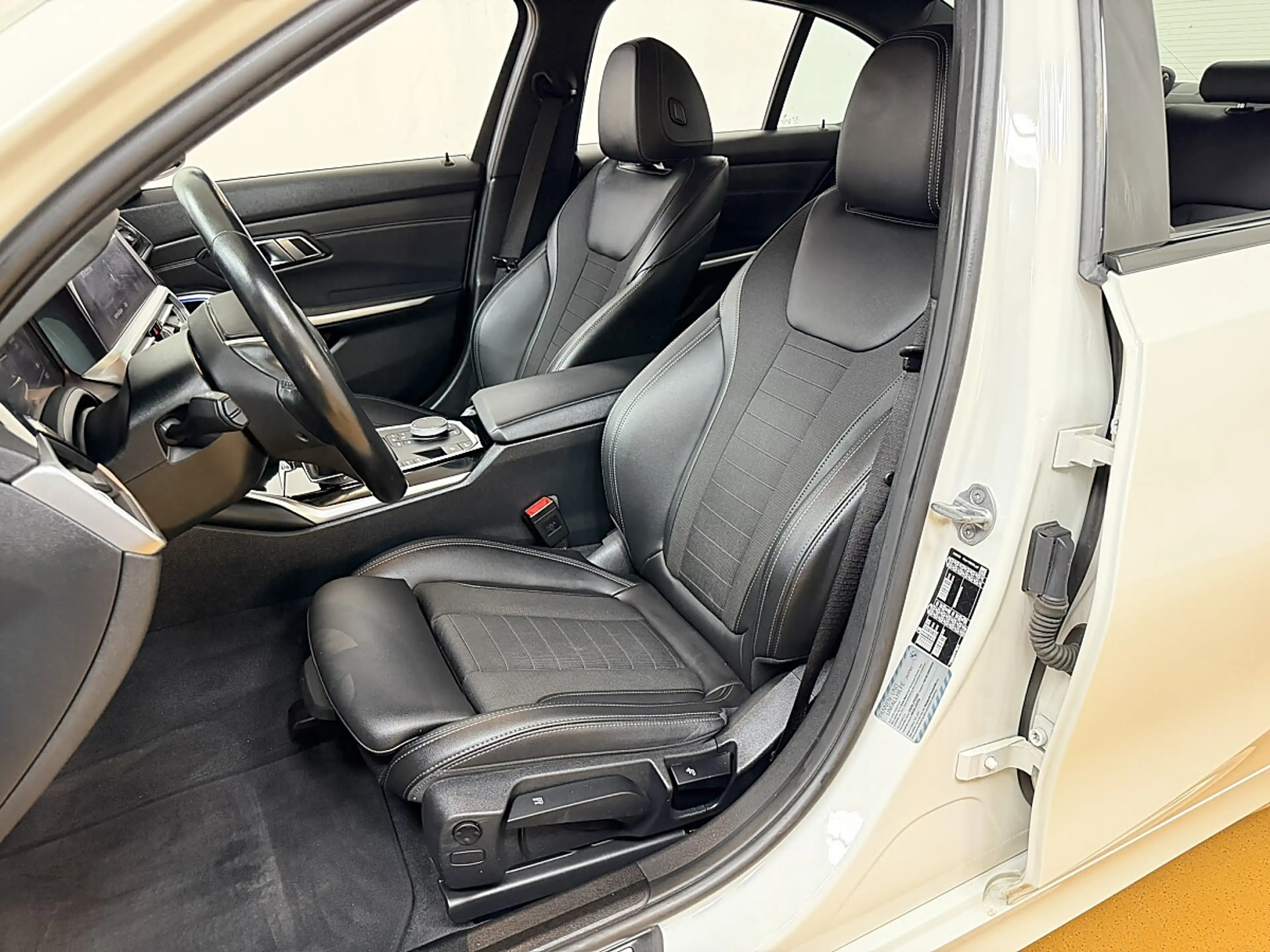 BMW 318 d Sportsize_Navi — photo 9