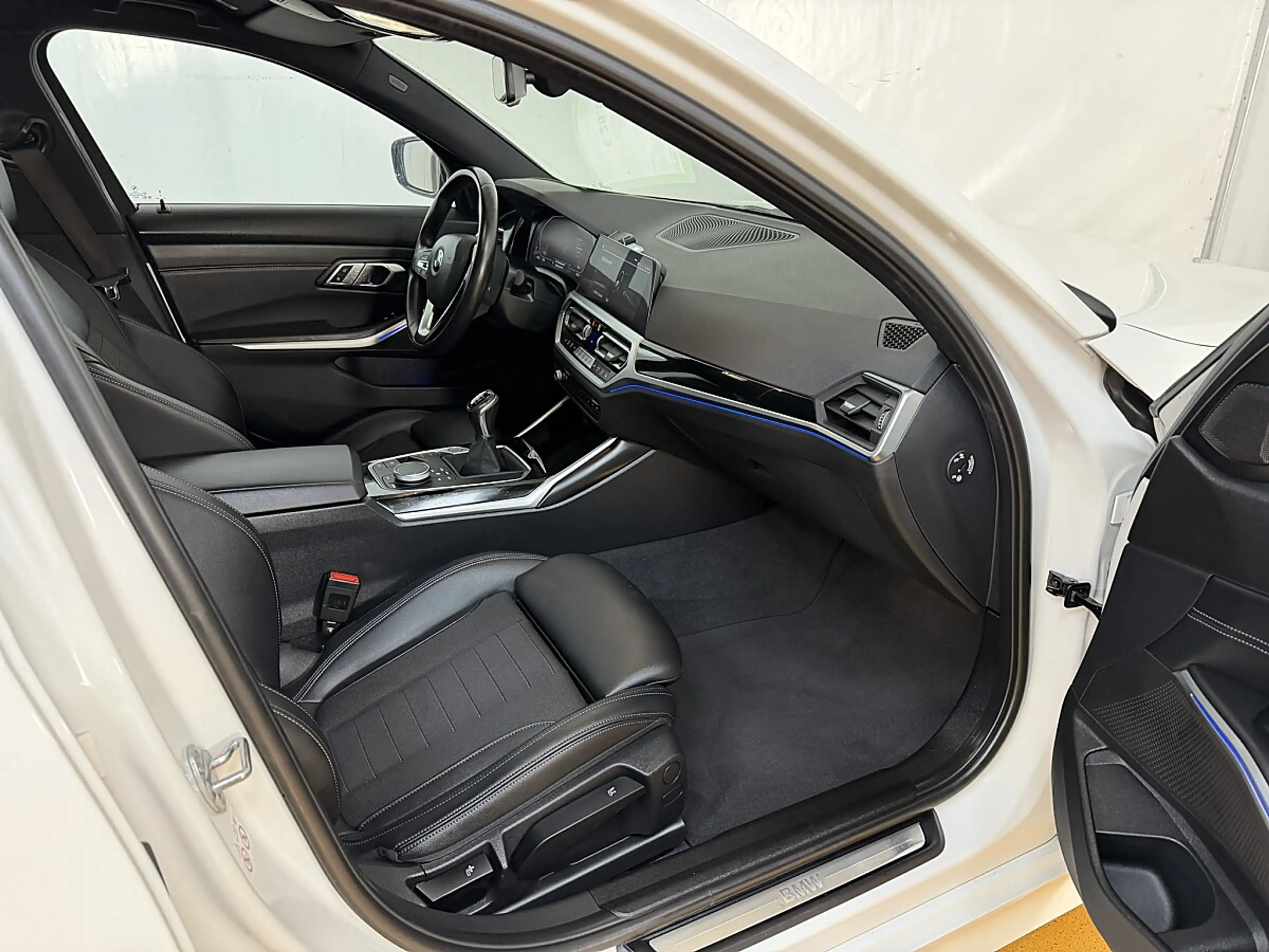 BMW 318 d Sportsize_Navi — photo 7