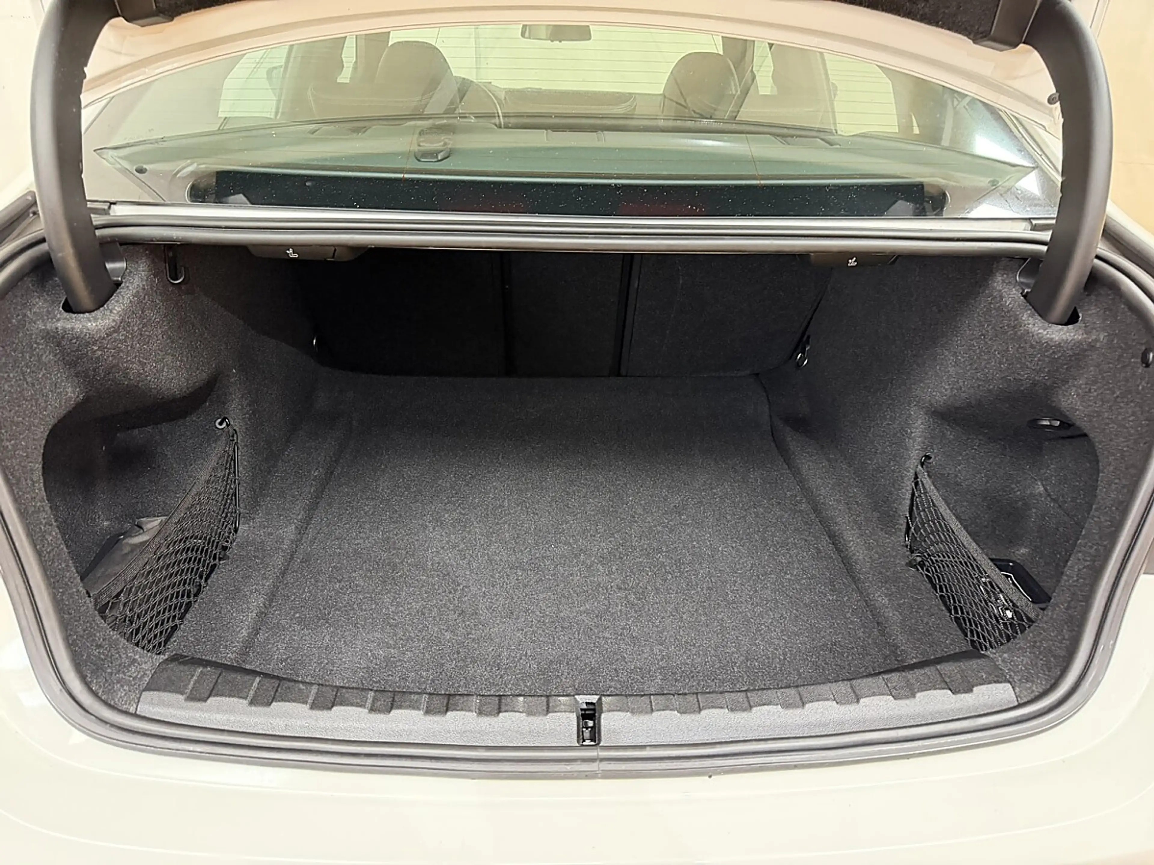 BMW 318 d Sportsize_Navi — photo 22