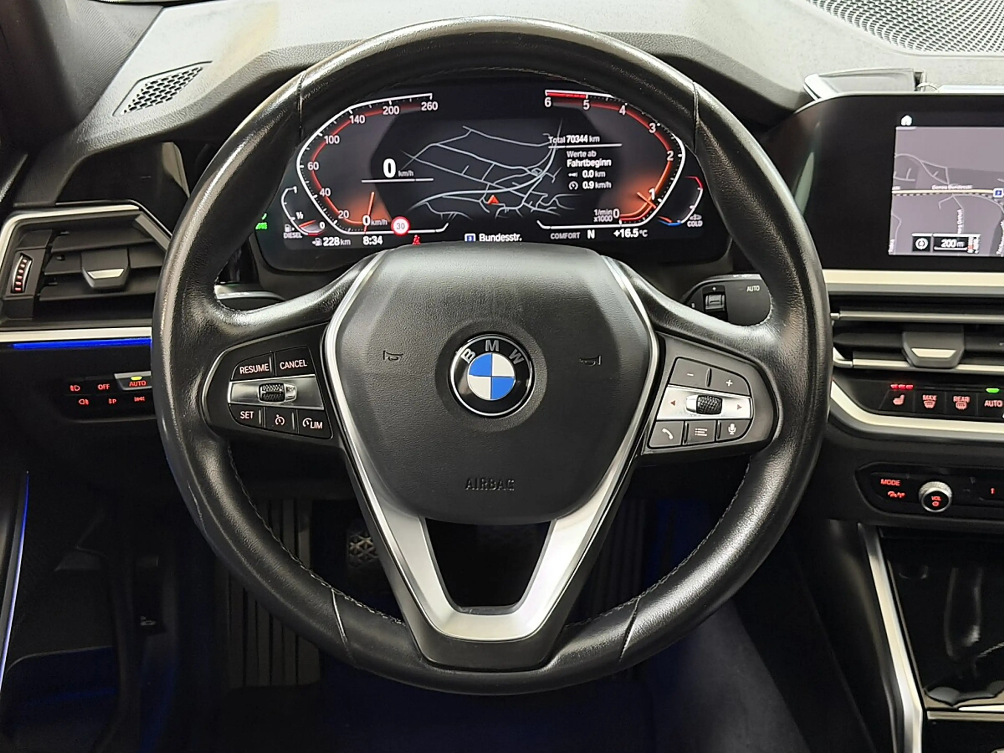BMW 318 d Sportsize_Navi — photo 18