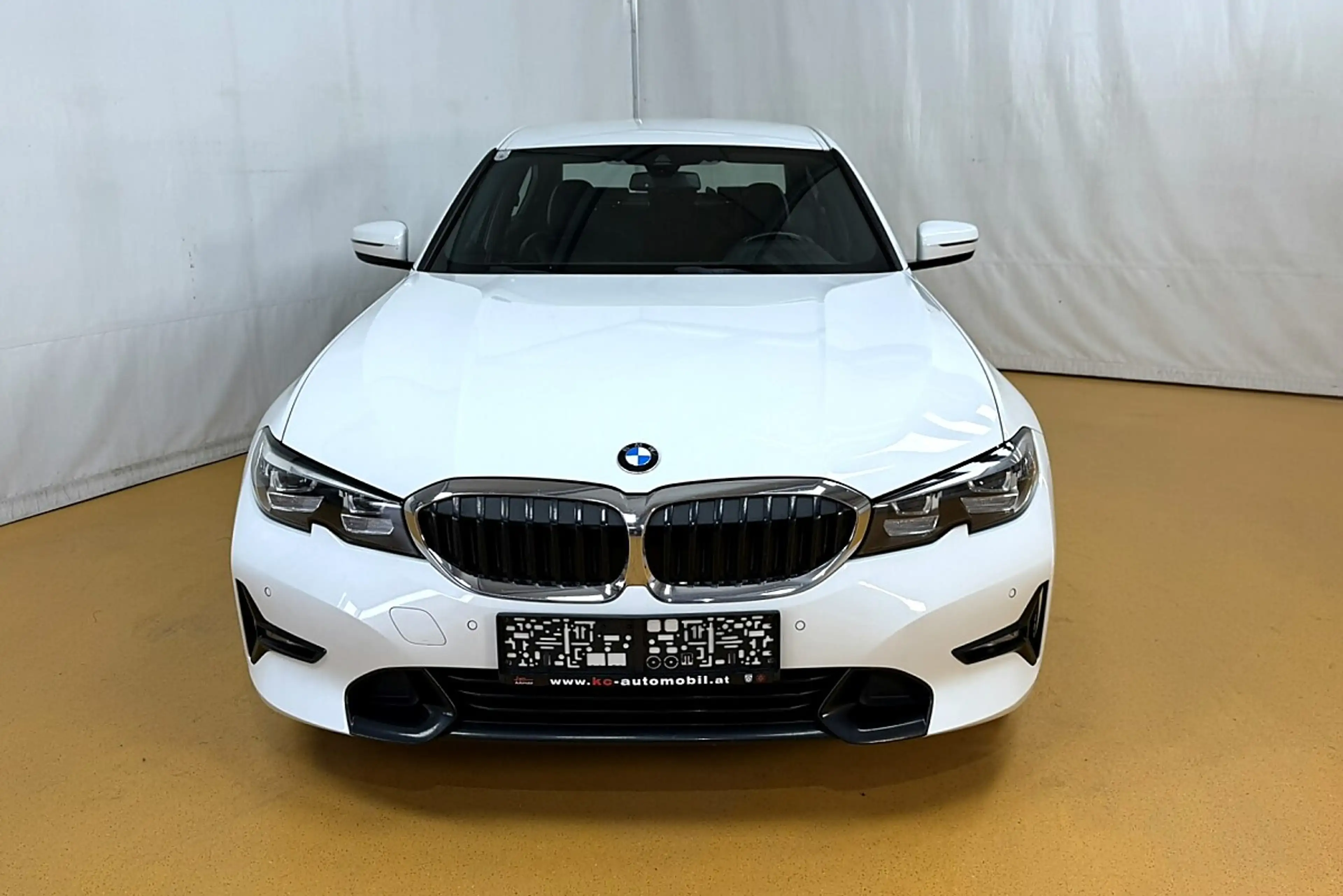 BMW 318 d Sportsize_Navi — photo 11