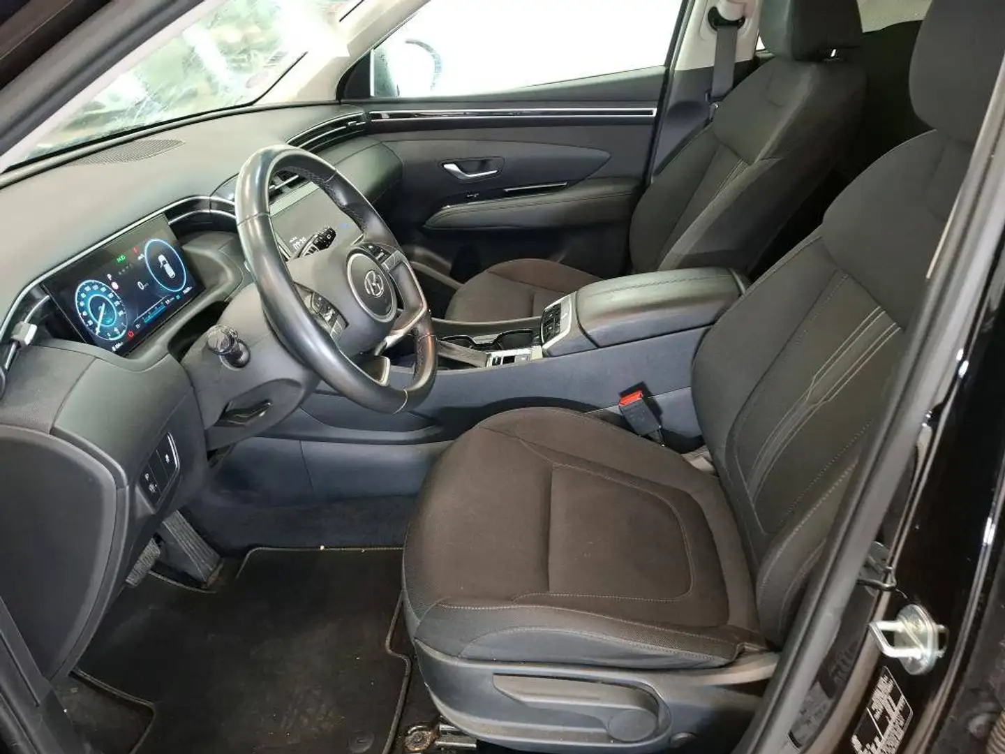 Hyundai TUCSON Hybrid 2WD 1.6 T-GDI 150CV Noir - 2