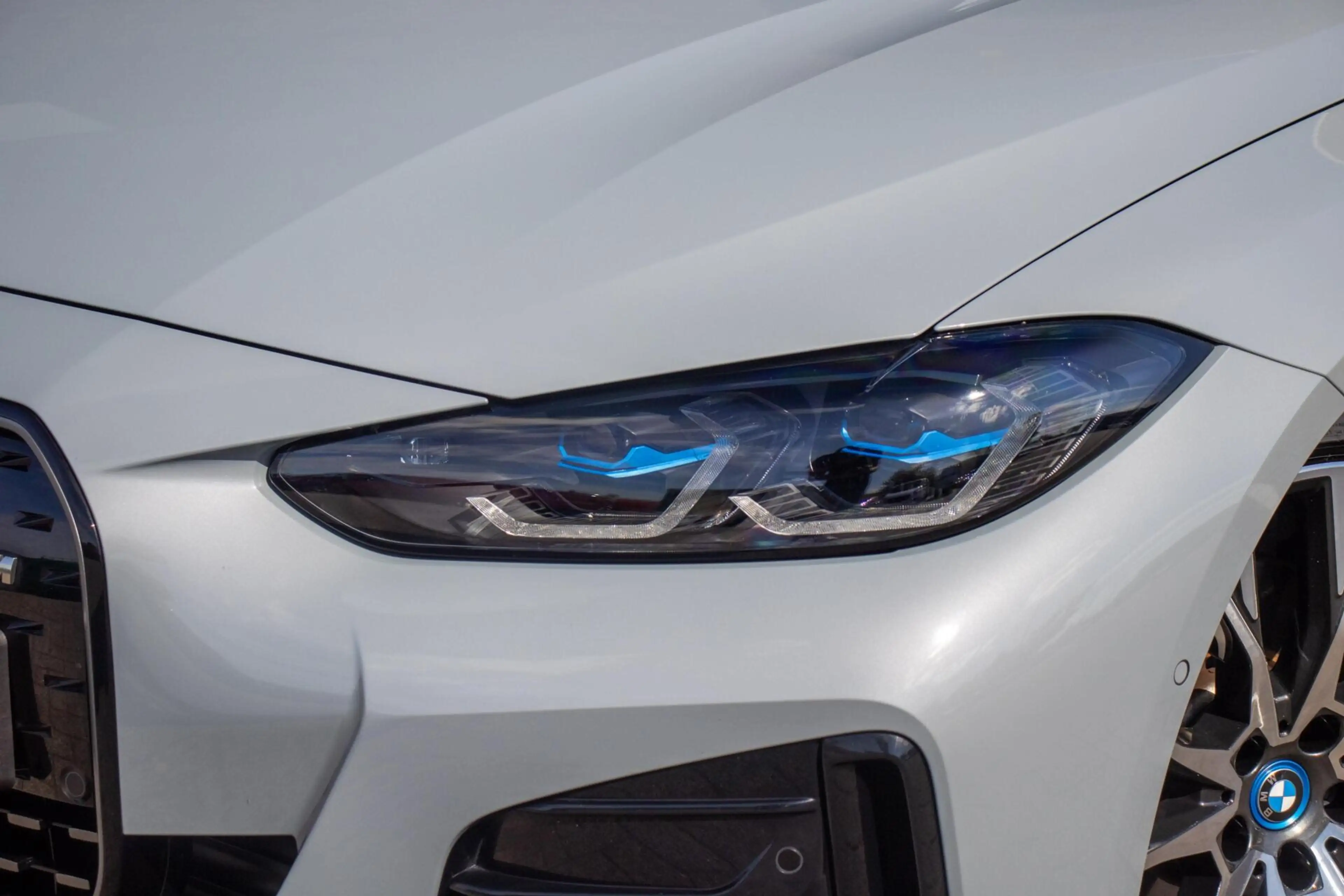 BMW i4 M50 High Executive 84 kWh, SOH 95%, Pano, Leder,La — photo 11