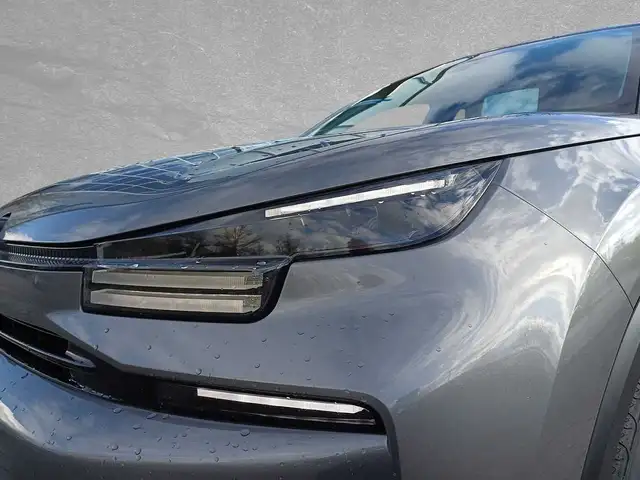 Citroen C4 view 2