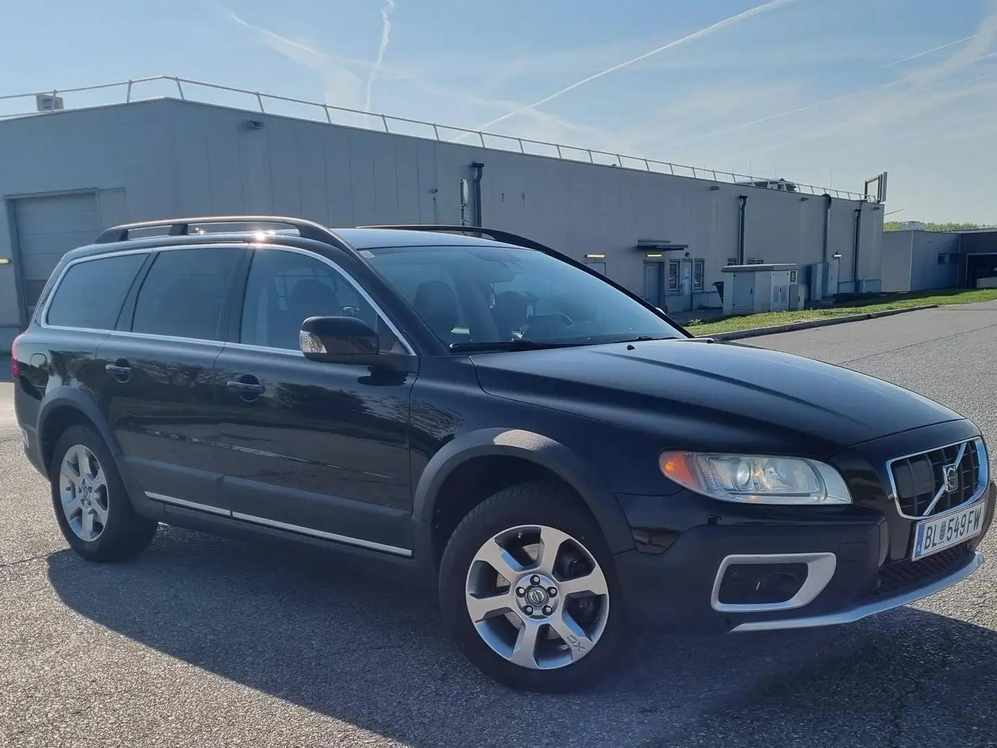 Volvo XC70 XC70 D5 Summum AWD Geartronic Aut. Summum Schwarz - 1