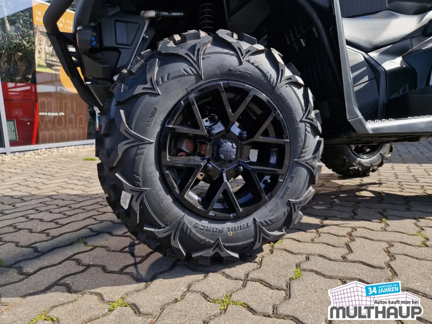 Can-Am Outlander MAX XT 700 MY 2024 SOMMER SPEZIAL Argent - 2