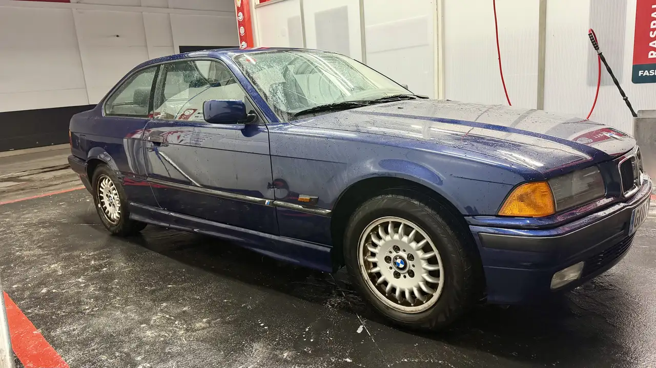 BMW 318is Coupé, foto 3