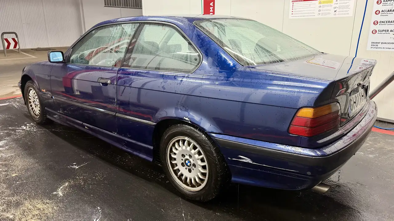 BMW 318is Coupé, foto 4