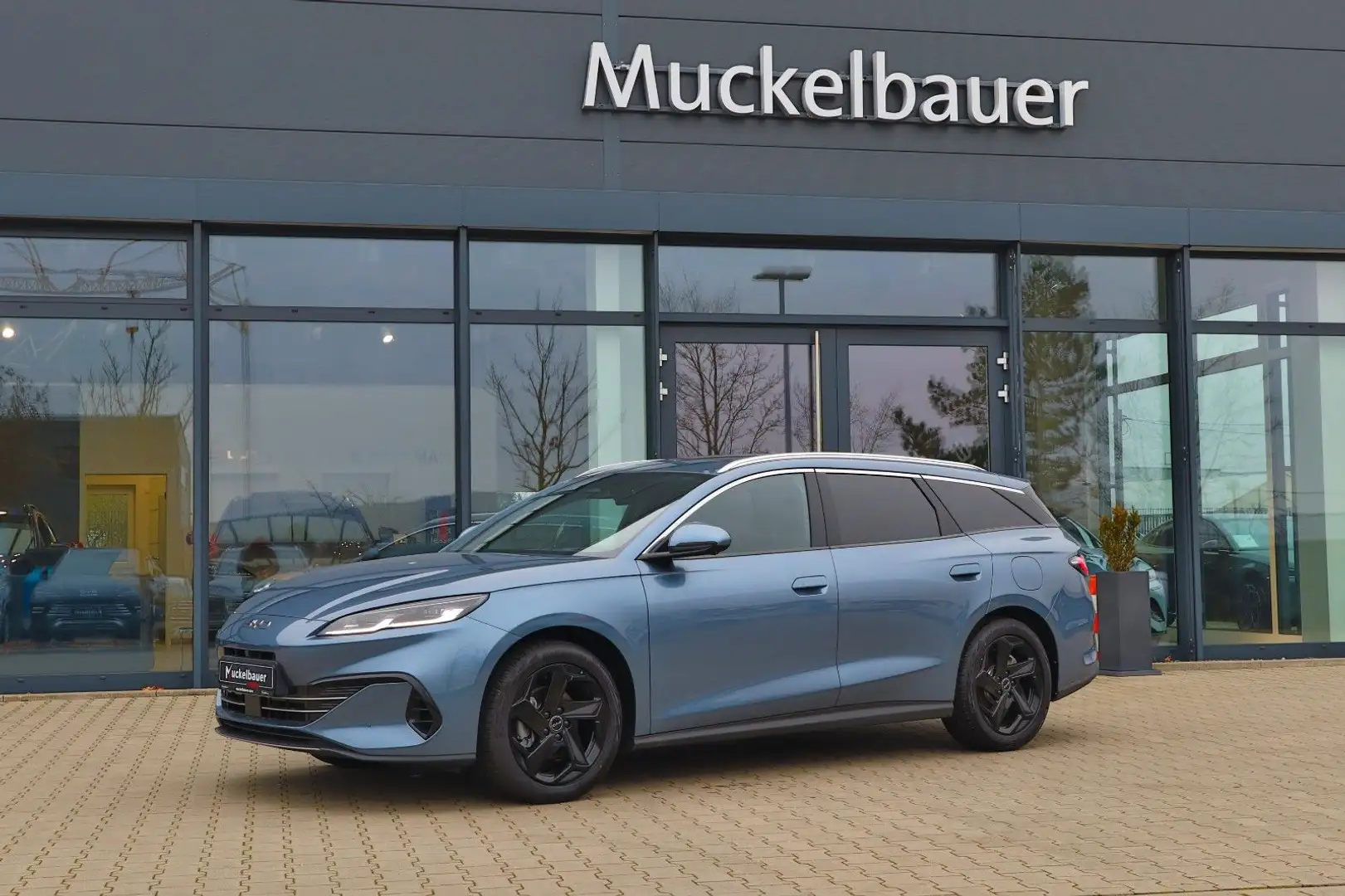 BYD SEAL 6 DM-i Touring Comfort Lite *OPENING DEAL* Синій - 1