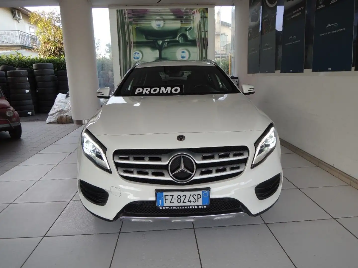 Mercedes-Benz GLA 200 d Automatic Premium AMG Line White - 2
