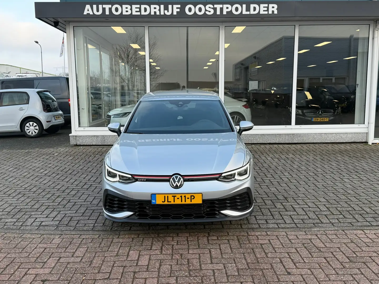 Volkswagen Golf GTI 2.0 TSI Clubsport DSG 300 PK Grijs - 2