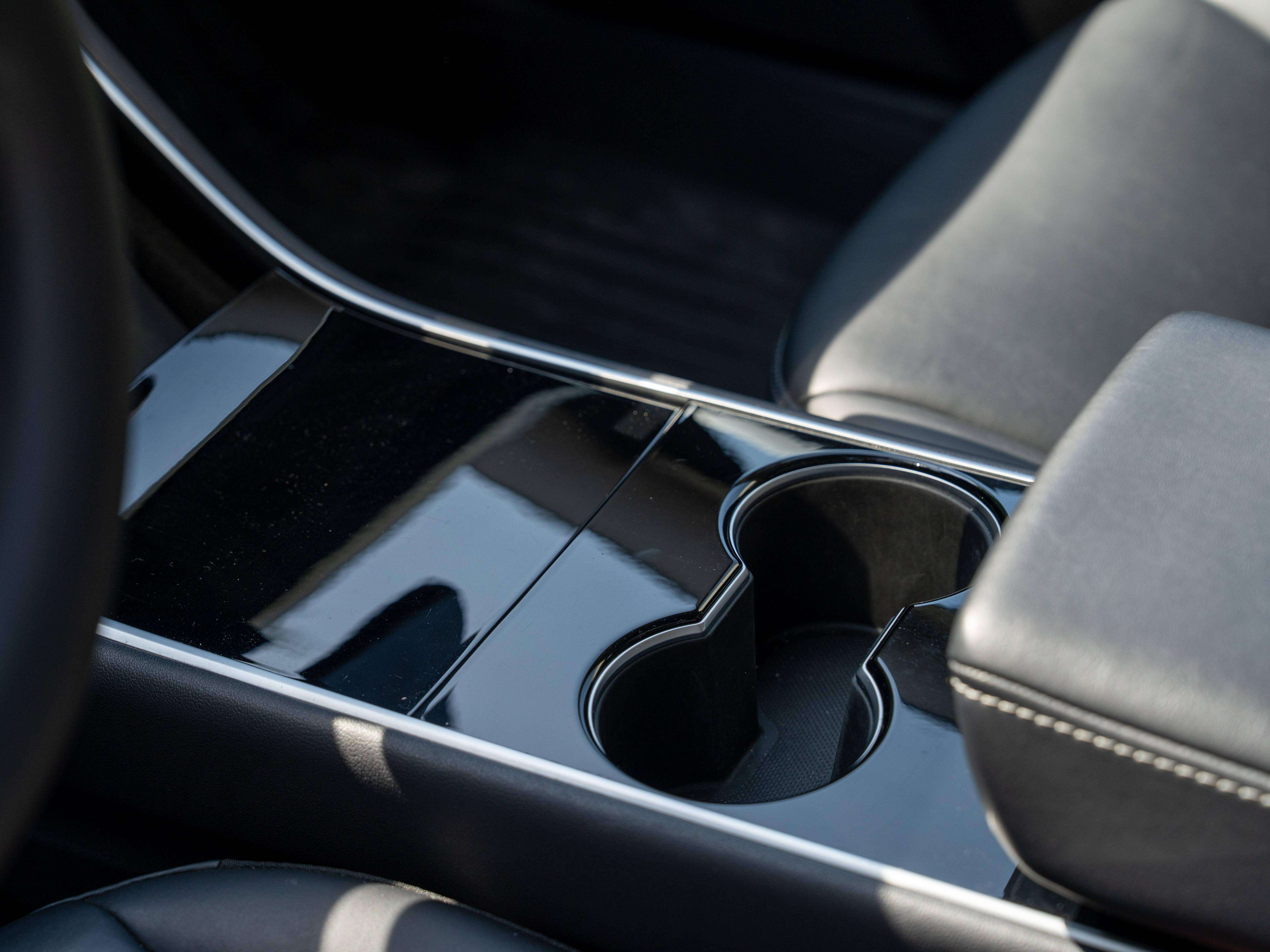 2020 Tesla Model 3 Rear Wheel drive thumb 11