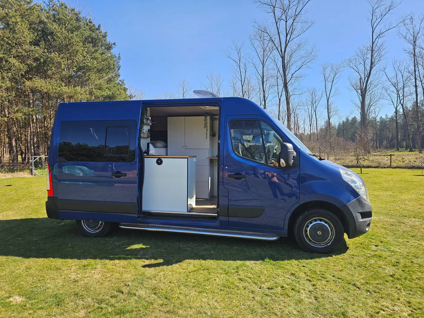 Renault Master Camper / Kampeerwagen Blauw - 1
