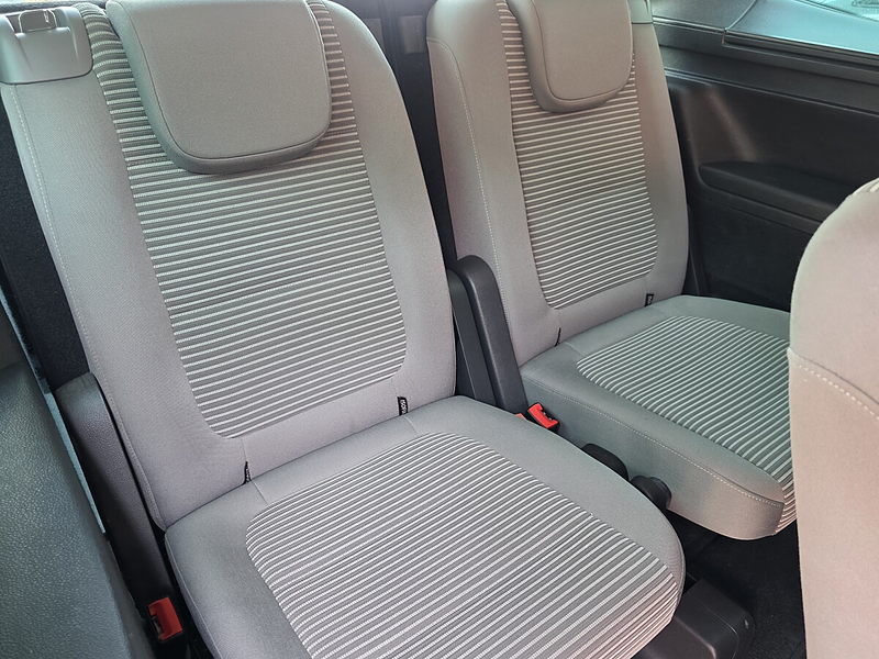 SEAT Alhambra Executive 2,0 TDI *7-SITZER* — photo 14
